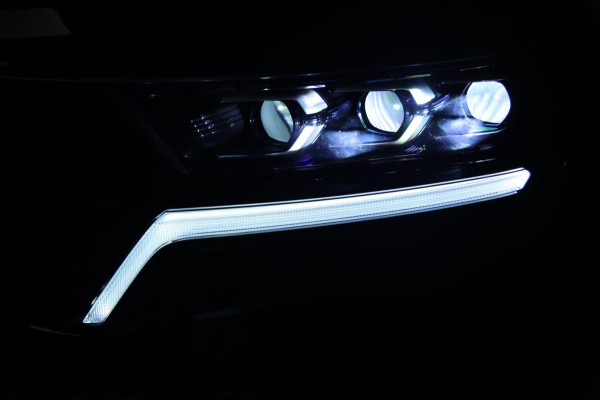 Kia Sorento 1.6 T-GDI Hybrid 4WD / PANO / KEYLESS / HUD / 360 / VOLLEDIG UITGEVOERD! Kia Sorento 1.6 T-GDI Hybrid 4WD / PANO / KEYLESS / HUD / 360 / VOLLEDIG UITGEVOERD!