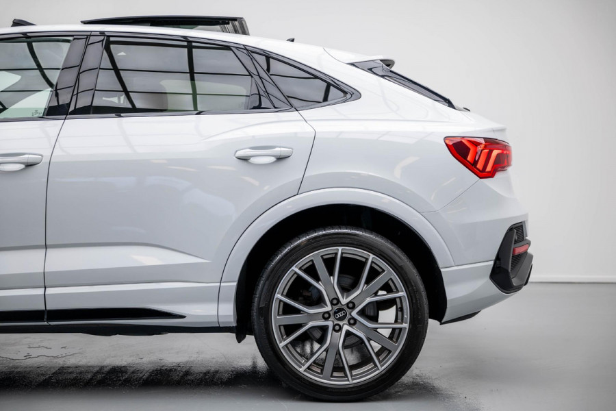 Audi Q3 Sportback 40 TFSI quattro S Edition |Pano|B&O|3xS-Line|Ambient|