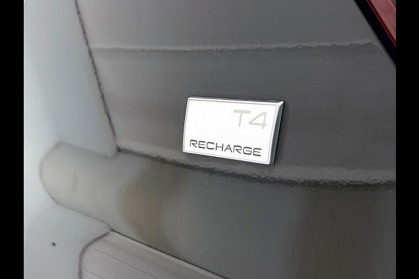 Volvo XC40 1.5 T4 Recharge R-Design Expression Auto. Navigatie Apple Carplay/ Android Auto Camera Parkeersensoren achter Adaptive Cruise Control Full Led Virtual Cockpit Climate Control Lichtmetalen velgen