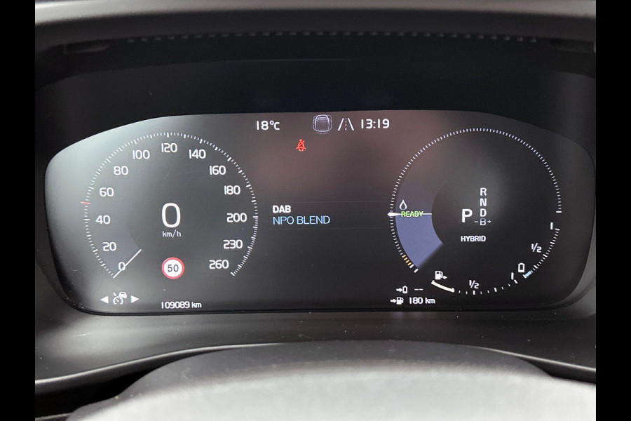Volvo XC40 1.5 T4 Recharge R-Design Expression Auto. Navigatie Apple Carplay/ Android Auto Camera Parkeersensoren achter Adaptive Cruise Control Full Led Virtual Cockpit Climate Control Lichtmetalen velgen