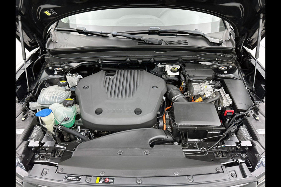Volvo XC40 1.5 T4 Recharge R-Design Expression Auto. Navigatie Apple Carplay/ Android Auto Camera Parkeersensoren achter Adaptive Cruise Control Full Led Virtual Cockpit Climate Control Lichtmetalen velgen
