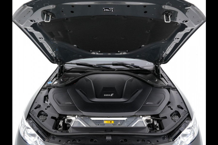 BMW i4 eDrive40 84 kWh M-Sportpack [ 3-Fase ] { SOH-95%} (INCL-BTW) *LEATHER-ALCANTARA | FULL-LED | ADAPTIVE-CRUISE | WIDE-SCREEN-DIGI-COCKPIT | DAB+ | CAMERA | AMBIENT-LIGHT | CARPLAY | SPORT-SEATS | PRIVACY-GLASS | TOWBAR | 18''ALU*