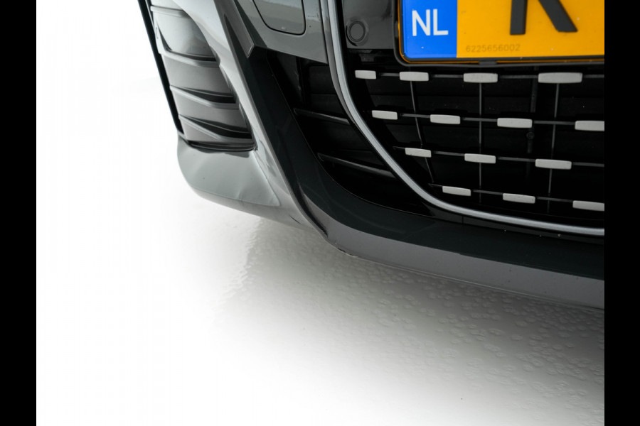 BMW i4 eDrive40 84 kWh M-Sportpack [ 3-Fase ] { SOH-95%} (INCL-BTW) *LEATHER-ALCANTARA | FULL-LED | ADAPTIVE-CRUISE | WIDE-SCREEN-DIGI-COCKPIT | DAB+ | CAMERA | AMBIENT-LIGHT | CARPLAY | SPORT-SEATS | PRIVACY-GLASS | TOWBAR | 18''ALU*