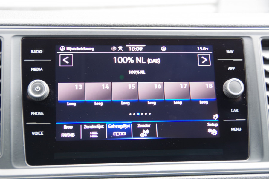 Volkswagen Crafter 35 2.0 TDI L3H2 DC 6P, 140PK AUT. LEDER, TREKHAAK, CAMERA, NAVI, AIRCO, APPLE CARPLAY/ANDROID AUTO, DUBBELE CABINE, DUBBEL CABIN