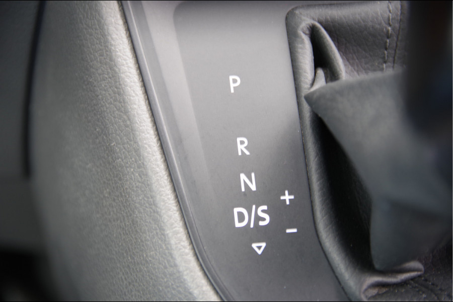 Volkswagen Crafter 35 2.0 TDI L3H2 DC 6P, 140PK AUT. LEDER, TREKHAAK, CAMERA, NAVI, AIRCO, APPLE CARPLAY/ANDROID AUTO, DUBBELE CABINE, DUBBEL CABIN