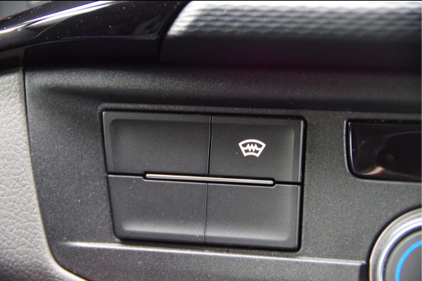 Volkswagen Transporter 2.0 TDI L2 BULLI, 150PK AUT. GLASSLOOK, LED, TREKHAAK, VIRTUAL, ADAPT. CRUISE, NAVI, AIRCO, PARKEERSENSOREN, CARPLAY, NL AUTO, N Volkswagen Transporter 2.0 TDI L2 BULLI, 150PK AUT. GLASSLOOK, LED, TREKHAAK, VIRTUAL, ADAPT. CRUISE, NAVI, AIRCO, PARKEERSENSOREN, CARPLAY, NL AUTO, N