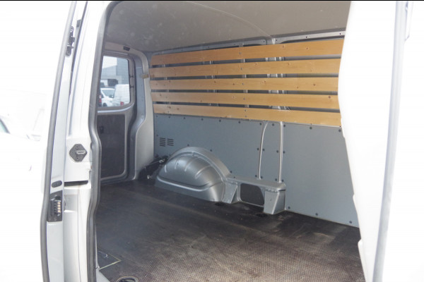 Volkswagen Transporter 2.0 TDI L2 BULLI, 150PK AUT. GLASSLOOK, LED, TREKHAAK, VIRTUAL, ADAPT. CRUISE, NAVI, AIRCO, PARKEERSENSOREN, CARPLAY, NL AUTO, N Volkswagen Transporter 2.0 TDI L2 BULLI, 150PK AUT. GLASSLOOK, LED, TREKHAAK, VIRTUAL, ADAPT. CRUISE, NAVI, AIRCO, PARKEERSENSOREN, CARPLAY, NL AUTO, N