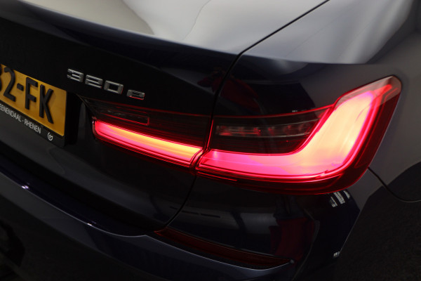 BMW 3-serie 320e Business Edition Plus M Sport Laser LED, Leer, Schuif-/kanteldak, Apple Carplay, Trekhaak elektr., 19" BMW 3-serie 320e Business Edition Plus M Sport Laser LED, Leer, Schuif-/kanteldak, Apple Carplay, Trekhaak elektr., 19"