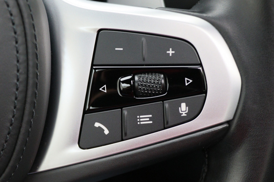 BMW 3-serie 320e Business Edition Plus M Sport Laser LED, Leer, Schuif-/kanteldak, Apple Carplay, Trekhaak elektr., 19" BMW 3-serie 320e Business Edition Plus M Sport Laser LED, Leer, Schuif-/kanteldak, Apple Carplay, Trekhaak elektr., 19"