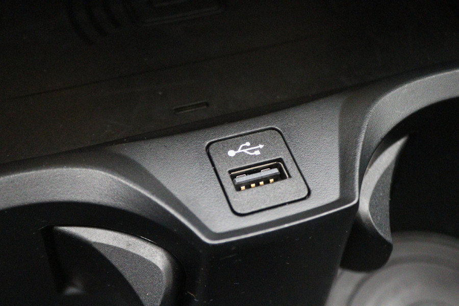 BMW 3-serie 320e Business Edition Plus M Sport Laser LED, Leer, Schuif-/kanteldak, Apple Carplay, Trekhaak elektr., 19" BMW 3-serie 320e Business Edition Plus M Sport Laser LED, Leer, Schuif-/kanteldak, Apple Carplay, Trekhaak elektr., 19"