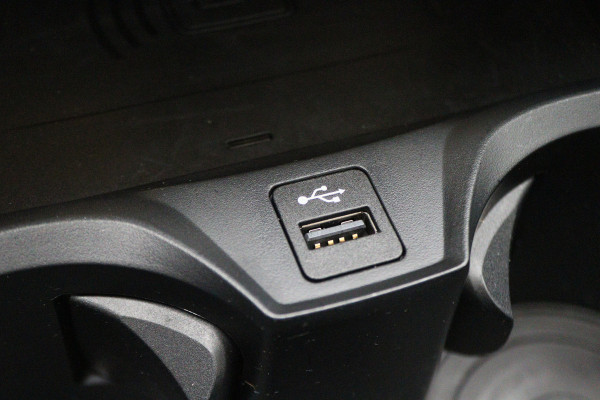 BMW 3-serie 320e Business Edition Plus M Sport Laser LED, Leer, Schuif-/kanteldak, Apple Carplay, Trekhaak elektr., 19" BMW 3-serie 320e Business Edition Plus M Sport Laser LED, Leer, Schuif-/kanteldak, Apple Carplay, Trekhaak elektr., 19"