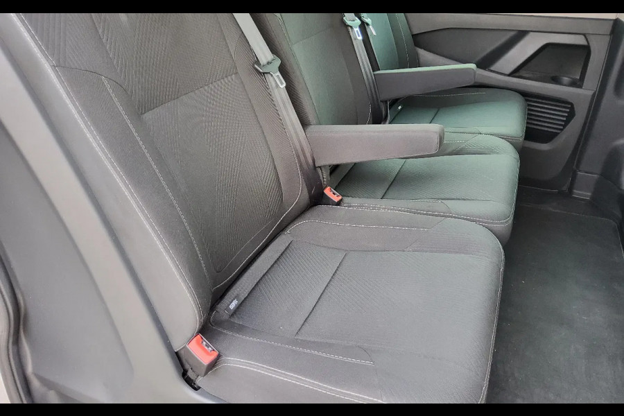 Renault Trafic 150 PK AUTOMAAT L2H1 DUBBELE CABINE - EURO 6 - GRIJS COMETE METALLIC - V-58-JPX - BPM VRIJ! Renault Trafic 150 PK AUTOMAAT L2H1 DUBBELE CABINE - EURO 6 - GRIJS COMETE METALLIC - V-58-JPX - BPM VRIJ!