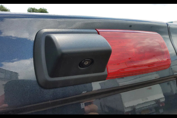 Renault Trafic 150 PK AUTOMAAT L2H1 DUBBELE CABINE - EURO 6 - GRIJS COMETE METALLIC - V-58-JPX - BPM VRIJ! Renault Trafic 150 PK AUTOMAAT L2H1 DUBBELE CABINE - EURO 6 - GRIJS COMETE METALLIC - V-58-JPX - BPM VRIJ!