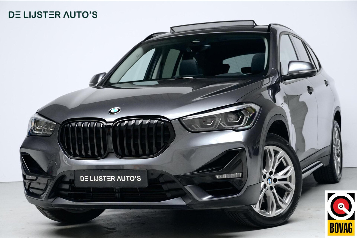 BMW X1 sDrive18i Sport Line Facelift Automaat 140 PK | Pano-dak | CarPlay | Acc | Camera | Trekhaak | HUD | Sfeer | Led | Pdc | BMW X1 sDrive18i Sport Line Facelift Automaat 140 PK | Pano-dak | CarPlay | Acc | Camera | Trekhaak | HUD | Sfeer | Led | Pdc |