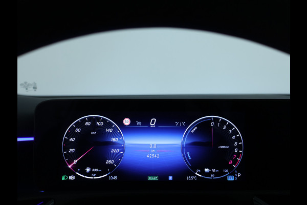 Mercedes-Benz A-Klasse 250 e Star Edition AMG Line AMG Line | Sfeerverlichting  |Achteruitrijcamera |  Smartphone-integratie | Inclusief 24 maanden MB Certified garantie voor Europa.
