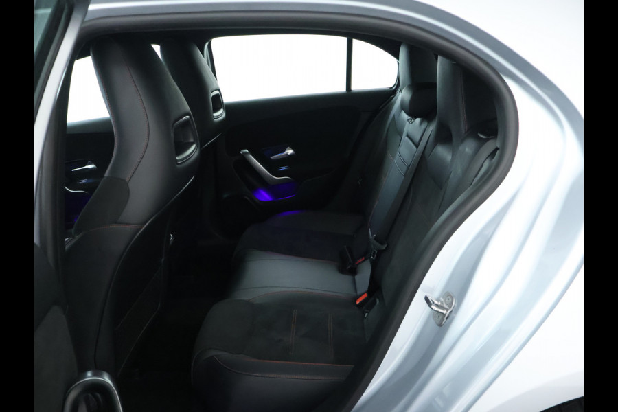 Mercedes-Benz A-Klasse 250 e Star Edition AMG Line AMG Line | Sfeerverlichting  |Achteruitrijcamera |  Smartphone-integratie | Inclusief 24 maanden MB Certified garantie voor Europa.