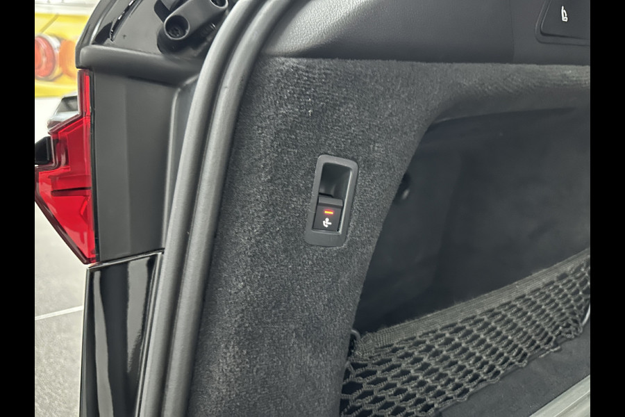 Audi A6 Avant 3.0 V6 340PK S-Line | Luchtvering | ACC | B&O | Panorama | 360 Camera | Matrix-LED | Trekhaak | RS-Leder | Standkachel | 4-Zone Clima | 21'' | Stoelverwarming V+A | Carplay | Lane & Side Assist | Virtual-Cockpit | Draadloos Laden.