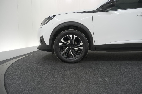 Peugeot 2008 PureTech 130 EAT8 Allure | Parkeersensoren | Navigatie | Apple Carplay | Climate Control