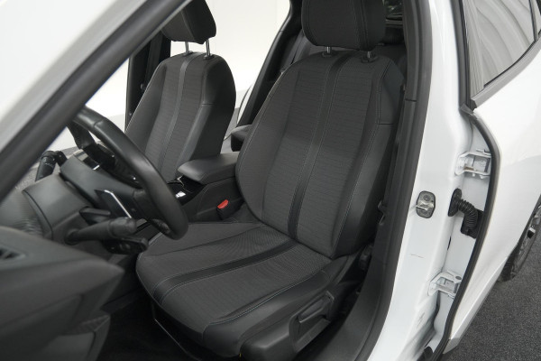 Peugeot 2008 PureTech 130 EAT8 Allure | Parkeersensoren | Navigatie | Apple Carplay | Climate Control