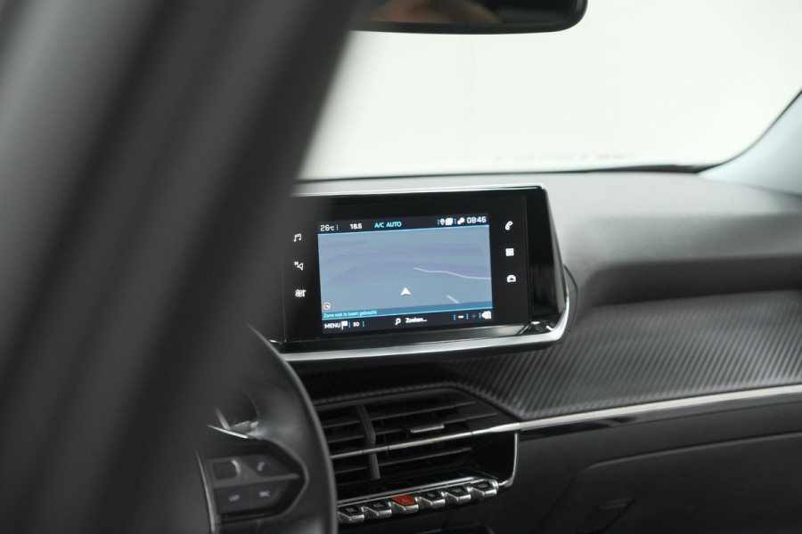Peugeot 2008 PureTech 130 EAT8 Allure | Parkeersensoren | Navigatie | Apple Carplay | Climate Control