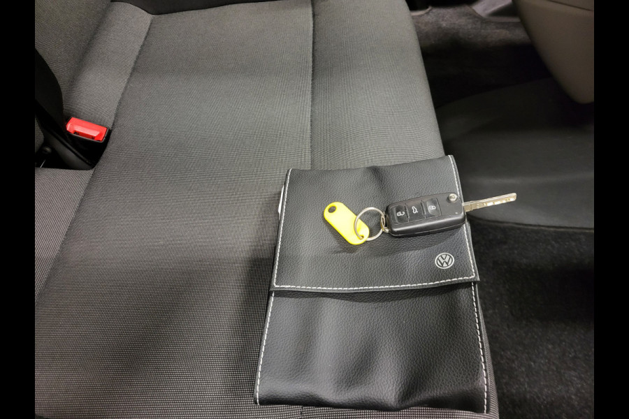 Volkswagen Transporter Kombi 2.0TSI 9-Personenbus - Excl. BTW / BPM vrij Benzine!