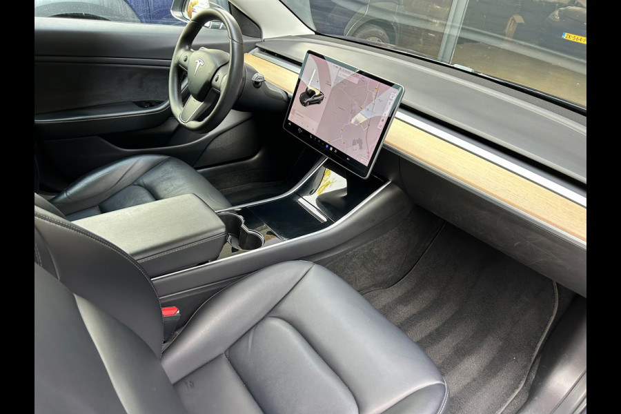 Tesla Model 3 Long Range AWD 75 kWh 88% SOH Trekhaak (fiets) Rijklaarprijs!