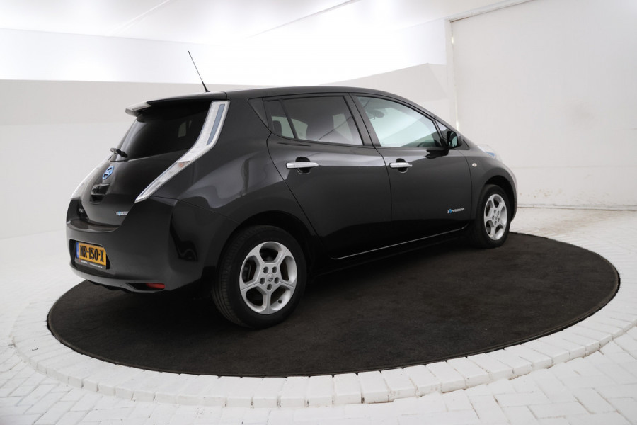 Nissan Leaf Acenta 30 kWh Airco, Bluetooth, Parkeersensore Nissan Leaf Acenta 30 kWh Airco, Bluetooth, Parkeersensore