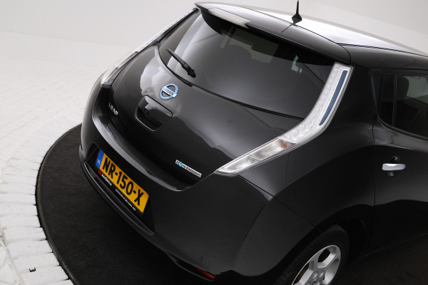 Nissan Leaf Acenta 30 kWh Airco, Bluetooth, Parkeersensore Nissan Leaf Acenta 30 kWh Airco, Bluetooth, Parkeersensore