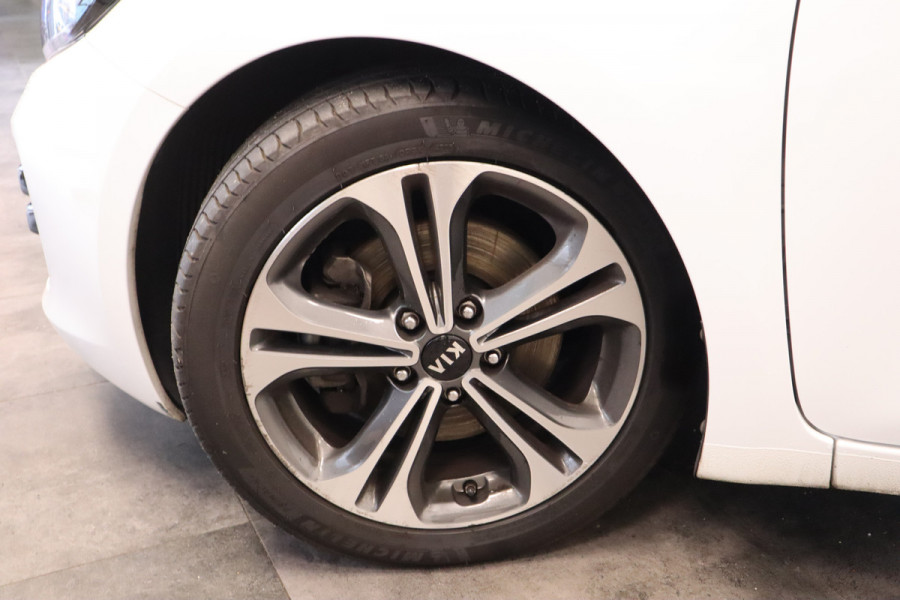 Kia cee'd Sportswagon 1.0 T-GDi GT-Line Summer Edition Panoramadak Navigatie Kia cee'd Sportswagon 1.0 T-GDi GT-Line Summer Edition Panoramadak Navigatie