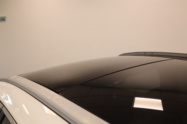 Kia cee'd Sportswagon 1.0 T-GDi GT-Line Summer Edition Panoramadak Navigatie Kia cee'd Sportswagon 1.0 T-GDi GT-Line Summer Edition Panoramadak Navigatie