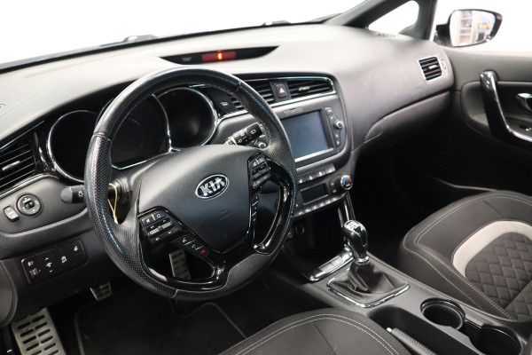 Kia cee'd Sportswagon 1.0 T-GDi GT-Line Summer Edition Panoramadak Navigatie Kia cee'd Sportswagon 1.0 T-GDi GT-Line Summer Edition Panoramadak Navigatie