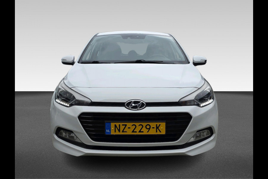Hyundai i20 1.0 T-GDI Comfort | cruise control | Lane assist | Parkeersensoren | Hyundai i20 1.0 T-GDI Comfort | cruise control | Lane assist | Parkeersensoren |