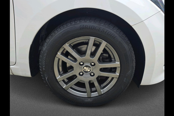 Hyundai i20 1.0 T-GDI Comfort | cruise control | Lane assist | Parkeersensoren | Hyundai i20 1.0 T-GDI Comfort | cruise control | Lane assist | Parkeersensoren |