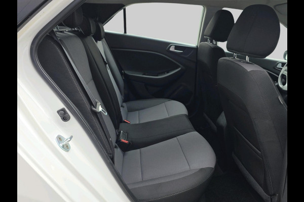 Hyundai i20 1.0 T-GDI Comfort | cruise control | Lane assist | Parkeersensoren | Hyundai i20 1.0 T-GDI Comfort | cruise control | Lane assist | Parkeersensoren |
