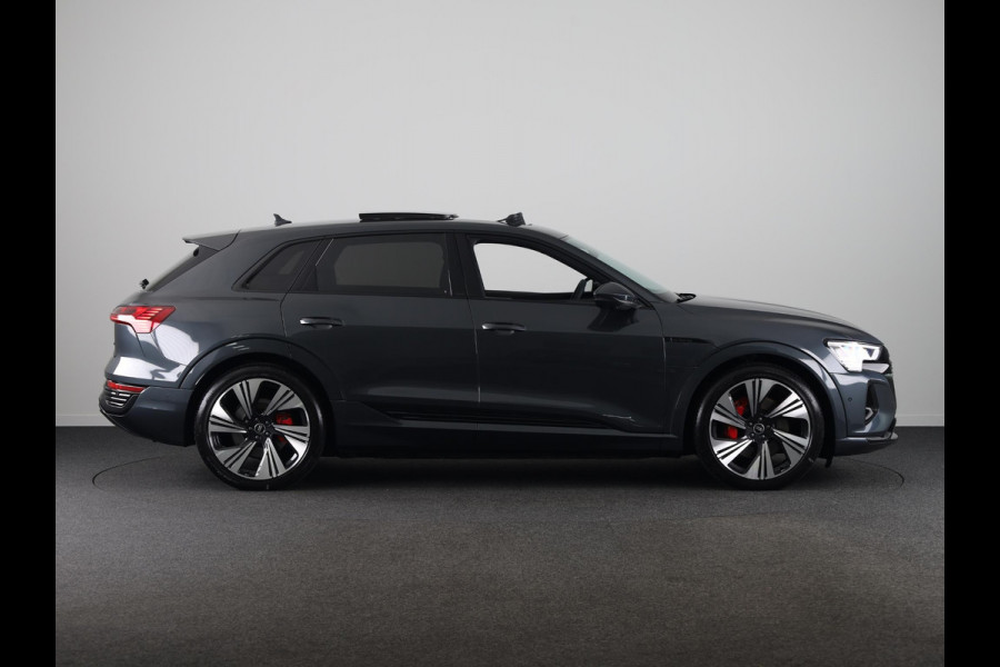 Audi Q8 e-tron 50 quattro Edition 95 kWh 340pk | Panoramadak S-line interieur | Head Up Display | Bang & Olufsen Premium Sound Audi Q8 e-tron 50 quattro Edition 95 kWh 340pk | Panoramadak S-line interieur | Head Up Display | Bang & Olufsen Premium Sound