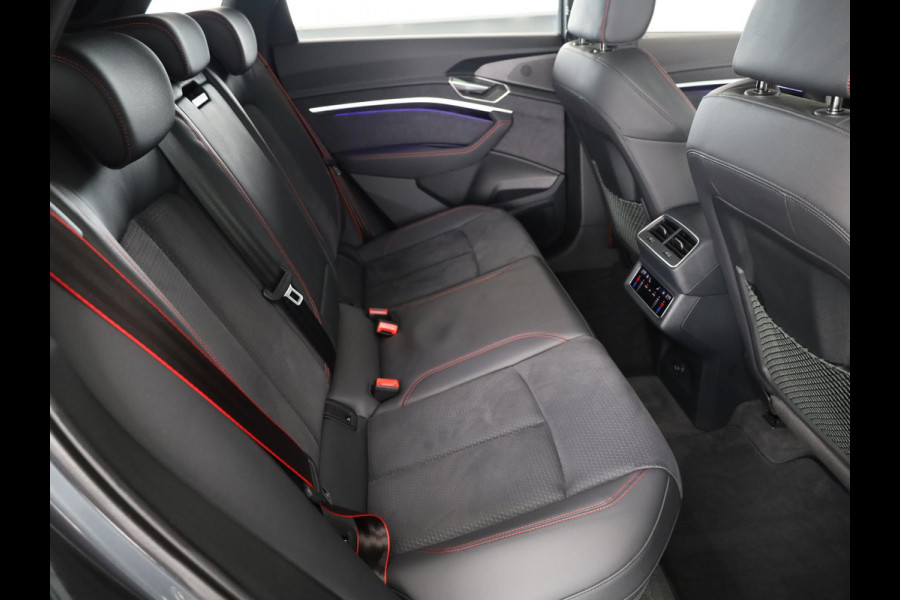 Audi Q8 e-tron 50 quattro Edition 95 kWh 340pk | Panoramadak S-line interieur | Head Up Display | Bang & Olufsen Premium Sound Audi Q8 e-tron 50 quattro Edition 95 kWh 340pk | Panoramadak S-line interieur | Head Up Display | Bang & Olufsen Premium Sound