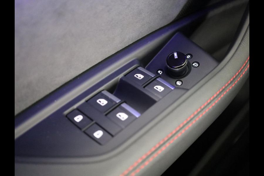 Audi Q8 e-tron 50 quattro Edition 95 kWh 340pk | Panoramadak S-line interieur | Head Up Display | Bang & Olufsen Premium Sound Audi Q8 e-tron 50 quattro Edition 95 kWh 340pk | Panoramadak S-line interieur | Head Up Display | Bang & Olufsen Premium Sound