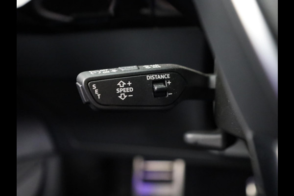 Audi Q8 e-tron 50 quattro Edition 95 kWh 340pk | Panoramadak S-line interieur | Head Up Display | Bang & Olufsen Premium Sound Audi Q8 e-tron 50 quattro Edition 95 kWh 340pk | Panoramadak S-line interieur | Head Up Display | Bang & Olufsen Premium Sound