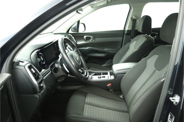 Kia Sorento 1.6 T-GDI Hybrid 2WD DynamicLine 7p. - Climate Control - LED Koplampen - Stoel/Stuurverwarming - Navigatie - Fabrieksgarantie Tot 2030 Kia Sorento 1.6 T-GDI Hybrid 2WD DynamicLine 7p. - Climate Control - LED Koplampen - Stoel/Stuurverwarming - Navigatie - Fabrieksgarantie Tot 2030