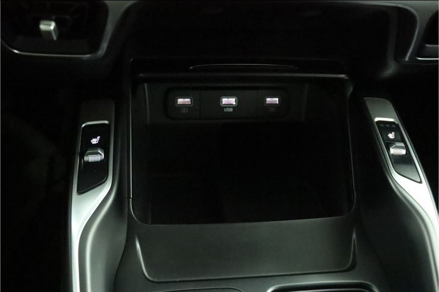 Kia Sorento 1.6 T-GDI Hybrid 2WD DynamicLine 7p. - Climate Control - LED Koplampen - Stoel/Stuurverwarming - Navigatie - Fabrieksgarantie Tot 2030 Kia Sorento 1.6 T-GDI Hybrid 2WD DynamicLine 7p. - Climate Control - LED Koplampen - Stoel/Stuurverwarming - Navigatie - Fabrieksgarantie Tot 2030