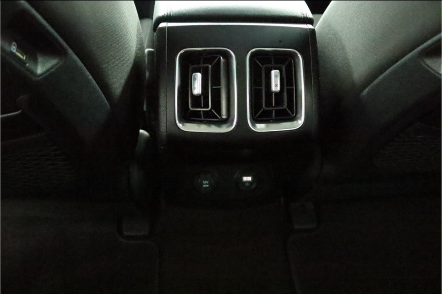 Kia Sorento 1.6 T-GDI Hybrid 2WD DynamicLine 7p. - Climate Control - LED Koplampen - Stoel/Stuurverwarming - Navigatie - Fabrieksgarantie Tot 2030 Kia Sorento 1.6 T-GDI Hybrid 2WD DynamicLine 7p. - Climate Control - LED Koplampen - Stoel/Stuurverwarming - Navigatie - Fabrieksgarantie Tot 2030