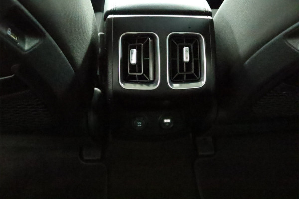 Kia Sorento 1.6 T-GDI Hybrid 2WD DynamicLine 7p. - Climate Control - LED Koplampen - Stoel/Stuurverwarming - Navigatie - Fabrieksgarantie Tot 2030 Kia Sorento 1.6 T-GDI Hybrid 2WD DynamicLine 7p. - Climate Control - LED Koplampen - Stoel/Stuurverwarming - Navigatie - Fabrieksgarantie Tot 2030