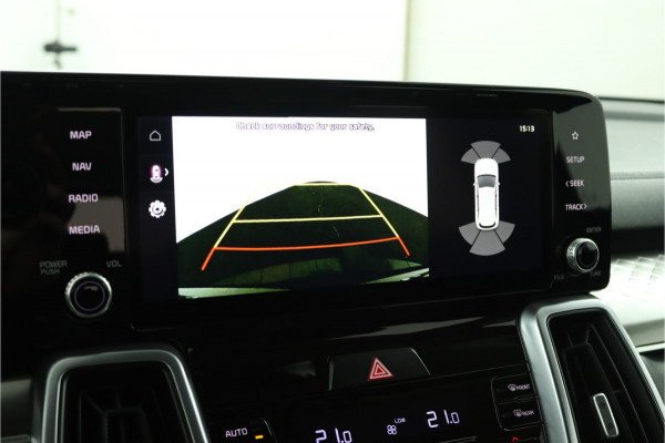 Kia Sorento 1.6 T-GDI Hybrid 2WD DynamicLine 7p. - Climate Control - LED Koplampen - Stoel/Stuurverwarming - Navigatie - Fabrieksgarantie Tot 2030 Kia Sorento 1.6 T-GDI Hybrid 2WD DynamicLine 7p. - Climate Control - LED Koplampen - Stoel/Stuurverwarming - Navigatie - Fabrieksgarantie Tot 2030