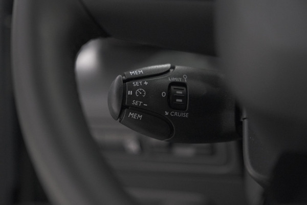 Citroën C3 Aircross PureTech 130 EAT6 Max | Parkeersensoren | Stoelverwarming | Apple Carplay | 16 Inch Lichtmetalen Velgen