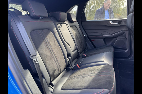 Ford Kuga 2.5 PHEV ST-Line X 243pk | Spuiter | Wegklapbare trekhaak | Panoramadak | Winter Pack | Head up Display | All season banden