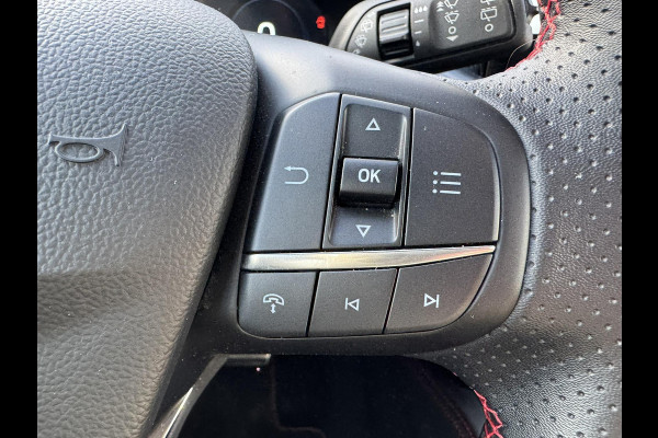 Ford Kuga 2.5 PHEV ST-Line X 243pk | Spuiter | Wegklapbare trekhaak | Panoramadak | Winter Pack | Head up Display | All season banden