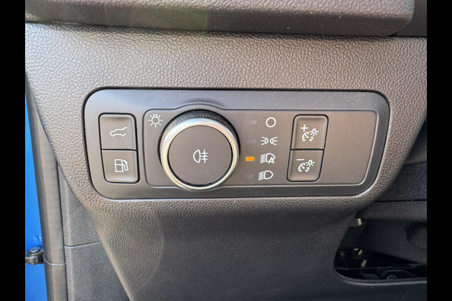 Ford Kuga 2.5 PHEV ST-Line X 243pk | SCI | Wegklapbare trekhaak | Panoramadak | Winter Pack | Head up Display | All season banden