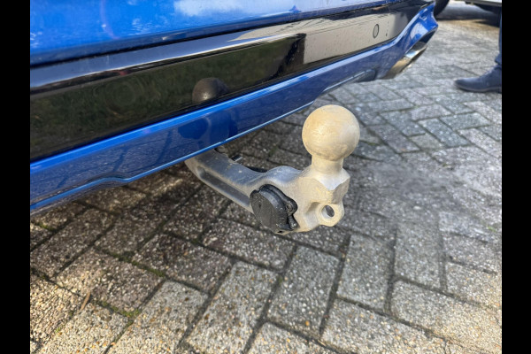 Ford Kuga 2.5 PHEV ST-Line X 243pk | SCI | Wegklapbare trekhaak | Panoramadak | Winter Pack | Head up Display | All season banden