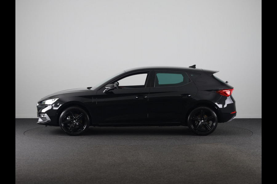 Seat Leon 1.5 TSI 204pk e-Hybrid FR Business | Black Pack | Trekhaak | Led Matrix
