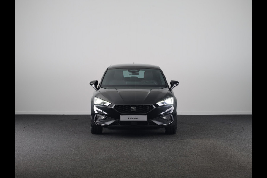 Seat Leon 1.5 TSI 204pk e-Hybrid FR Business | Black Pack | Trekhaak | Led Matrix